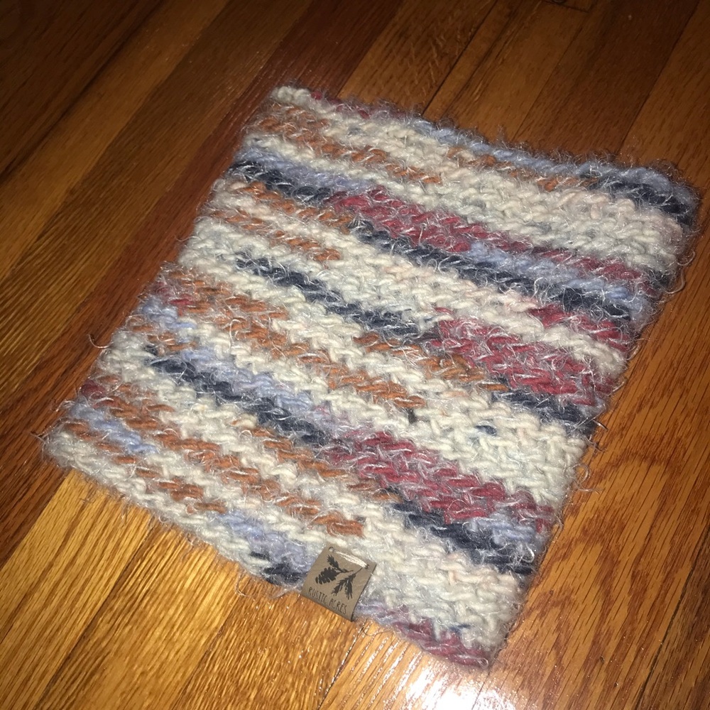 Handmade Crochet Neck Muff - Picture 2 of 4